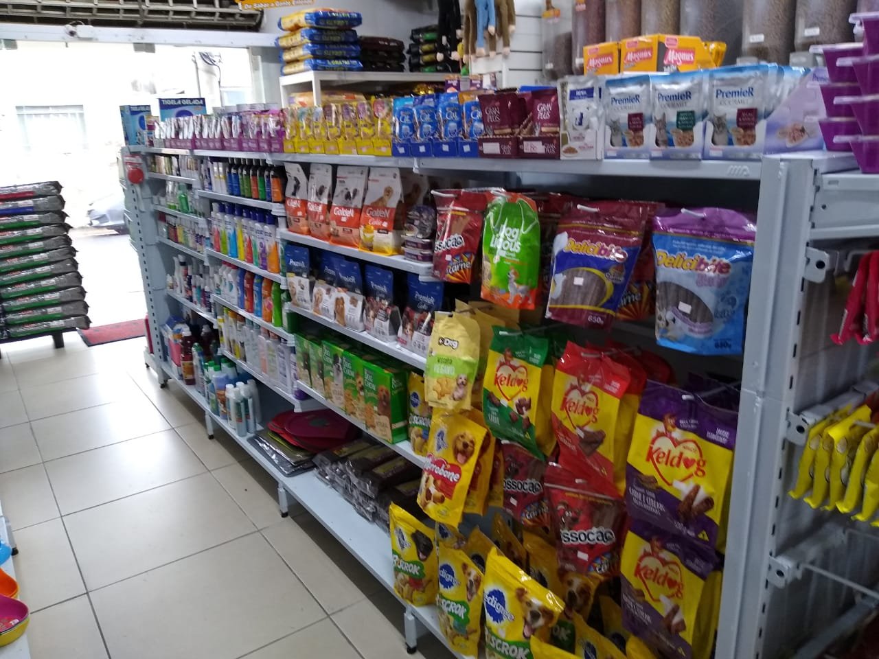 Produtos que você encontra no pet shop Espaço Pet, em Itajubá